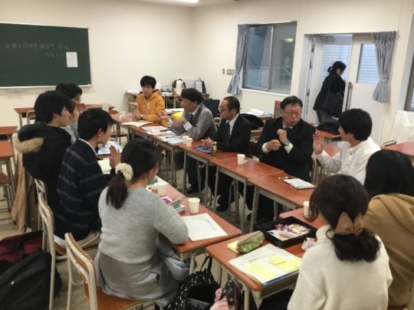 コンサル業界の個別質疑の様子